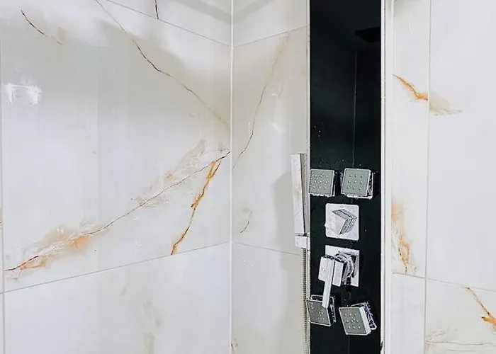 Gazde/Camere de închiriat In Jozsef Krt 50 *