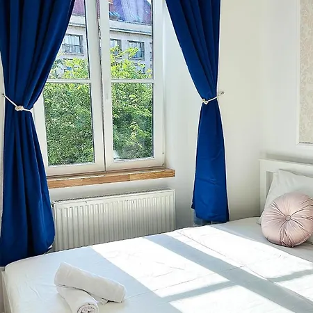 In Jozsef Krt 50 Kwatera prywatna *